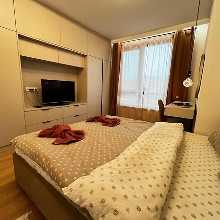 Barcelona 2bdr Cozy W Working Space Near Metro شقة *