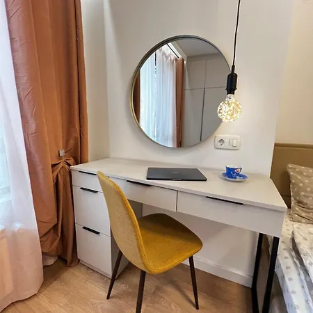 Apartment Barcelona 2bdr Cozy W Working Space Near Metro *