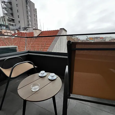 Barcelona 2bdr Cozy W Working Space Near Metro Apartman