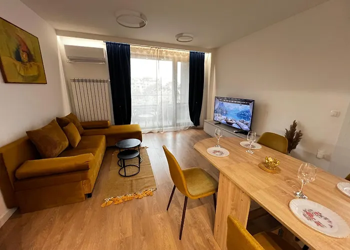 Barcelona 2bdr Cozy W Working Space Near Metro صوفيا