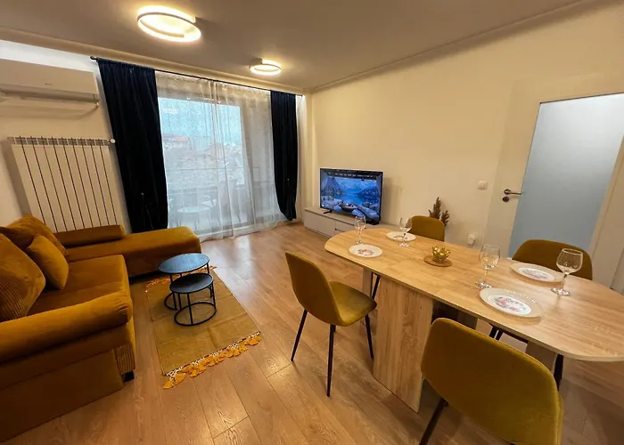Barcelona 2bdr Cozy W Working Space Near Metro * Sofia