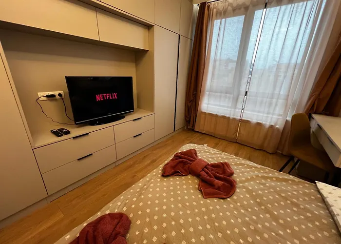 Barcelona 2bdr Cozy W Working Space Near Metro شقة صوفيا