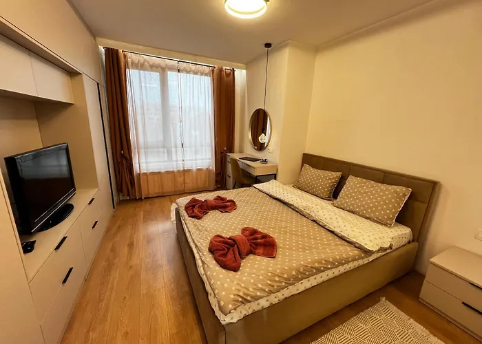 Barcelona 2bdr Cozy W Working Space Near Metro شقة