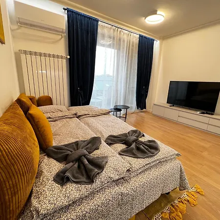 Barcelona 2bdr Cozy W Working Space Near Metro Appartamento