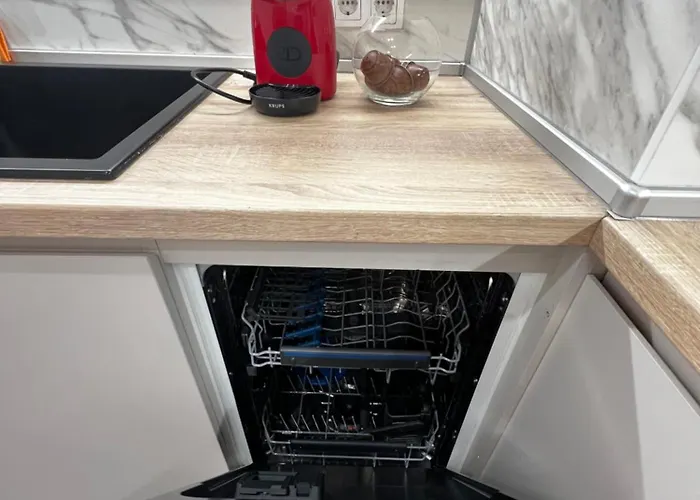 Barcelona 2bdr Cozy W Working Space Near Metro Appartamento