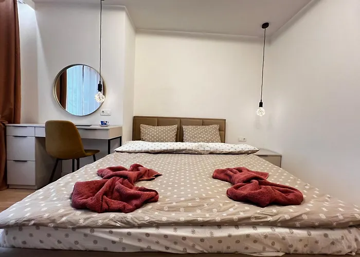 Barcelona 2bdr Cozy W Working Space Near Metro Appartamento