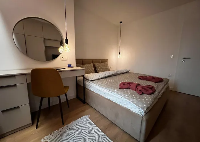 Barcelona 2bdr Cozy W Working Space Near Metro Appartamento Sofia