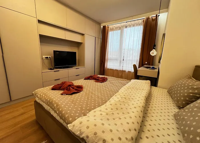 Barcelona 2bdr Cozy W Working Space Near Metro Appartamento *